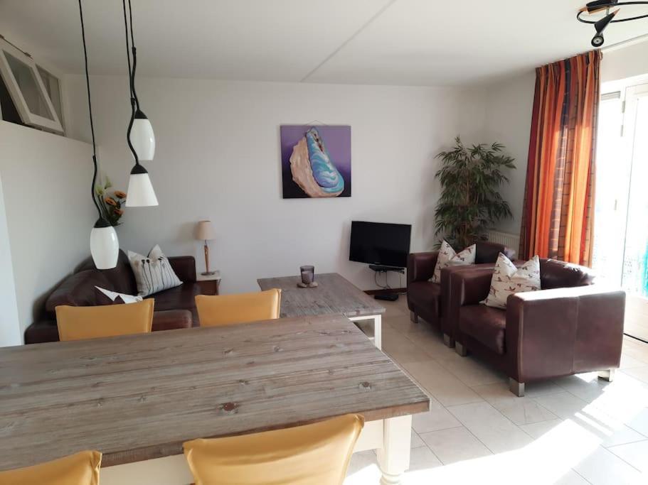 Beach Apartment +/- 5 Minutes To Sea, Self Checkin ยูเลียนาดอร์ป ภายนอก รูปภาพ